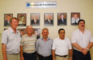 Ex-presidentes do Sindhotéis presentes no evento - Pedro Roth, Osvaldo Damião, Julio Cesar Gomes de Oliveira, Esoani Portes e Carlos Tavares